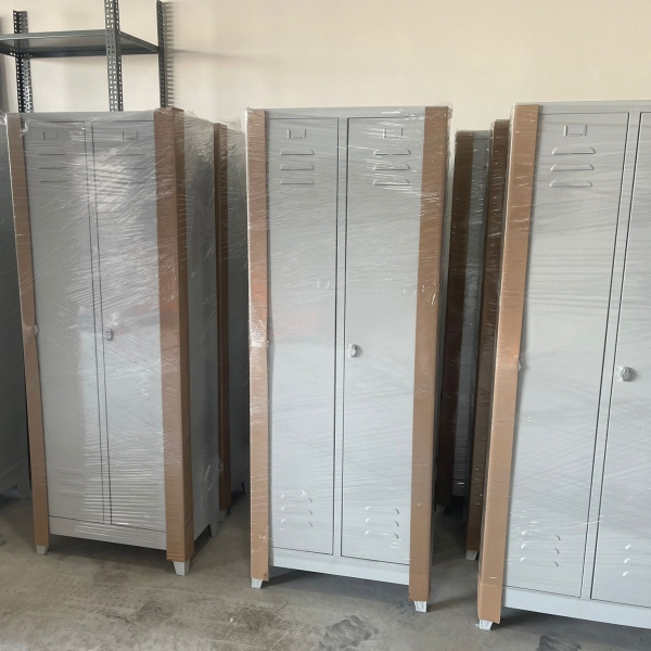 Metal personel soyunma dolapları